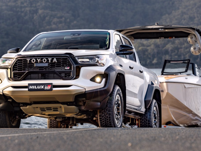 Toyota Hilux vs Isuzu D-Max: Which Pickup Is Right for You?